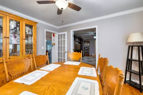 Dining - 328 Stuckey St, Sumter, SC 29150 photo 2 of 4