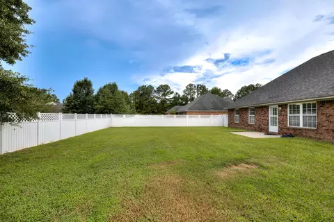 Exterior - 70 Senate Ln, Sumter, SC 29154 photo 4 of 4