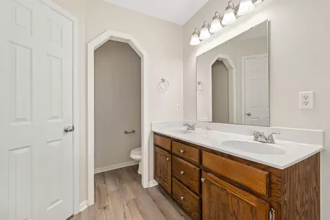 Bath - 70 Senate Ln, Sumter, SC 29154 photo 1 of 4