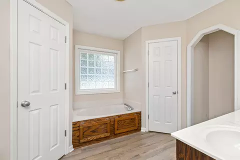Entry Way - 70 Senate Ln, Sumter, SC 29154 photo 2 of 2