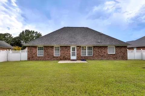Exterior - 70 Senate Ln, Sumter, SC 29154 photo 2 of 4