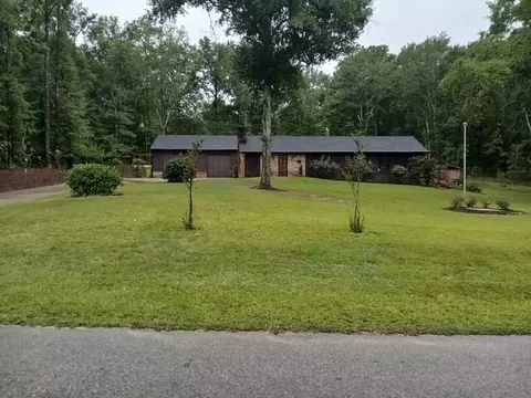 112 Meadow Ln, Eastover, SC 29044