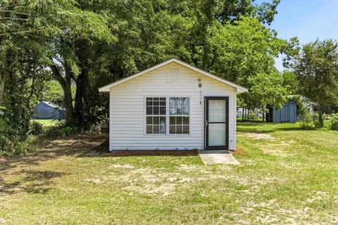 205 Society St, Greeleyville, SC 29056