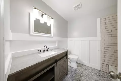 Bath - 20 Snowden St, Sumter, SC 29150 photo 2 of 3