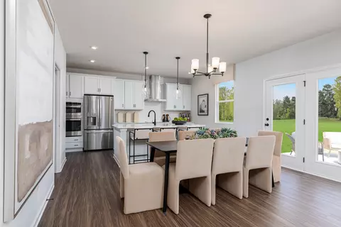 Dining - 3220 Zeppelin Ln, Sumter, SC 29154 photo 3 of 4