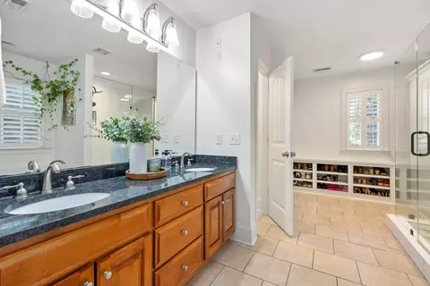 Bath - 3240 Dewees Ct, Sumter, SC 29150 photo 2 of 6