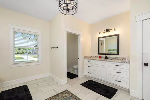 Bath - 3055 Lowerlake Dr, Sumter, SC 29150 photo 3 of 12