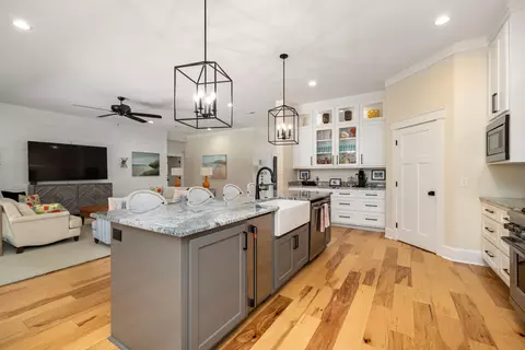 Kitchen - 3055 Lowerlake Dr, Sumter, SC 29150 photo 2 of 12