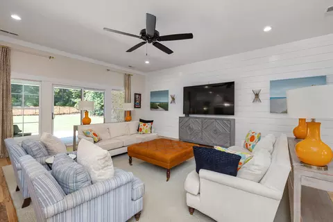 Living - 3055 Lowerlake Dr, Sumter, SC 29150 photo 5 of 6