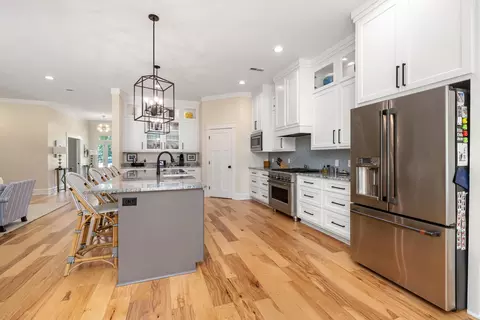 Kitchen - 3055 Lowerlake Dr, Sumter, SC 29150 photo 4 of 12