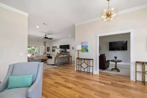 Entry Way - 3055 Lowerlake Dr, Sumter, SC 29150 photo 3 of 4