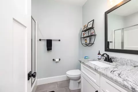 Bath - 3055 Lowerlake Dr, Sumter, SC 29150 photo 9 of 12