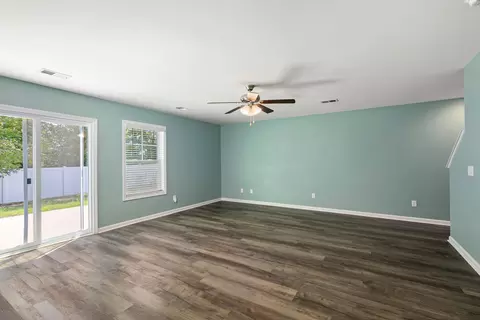 Living - 905 Mccathern Ave, Sumter, SC 29154 photo 1 of 2