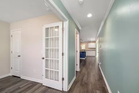 Entry Way - 905 Mccathern Ave, Sumter, SC 29154 photo 2 of 4