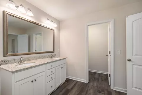 Entry Way - 905 Mccathern Ave, Sumter, SC 29154 photo 4 of 4