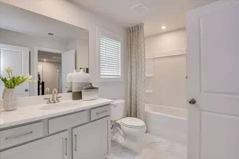 Bath - 3220 Trotter Ct, Sumter, SC 29150 photo 5 of 5