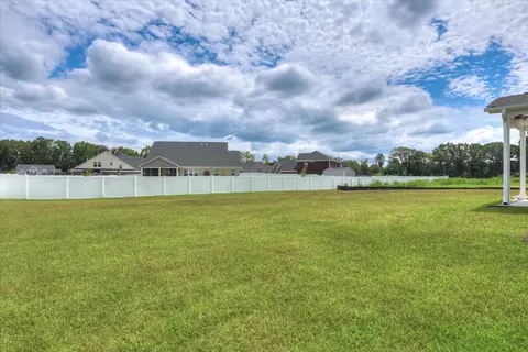 Exterior - 3220 Trotter Ct, Sumter, SC 29150 photo 6 of 11