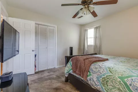 Bedroom - 2750 Mccrays Mill Rd, Sumter, SC 29154 photo 3 of 7