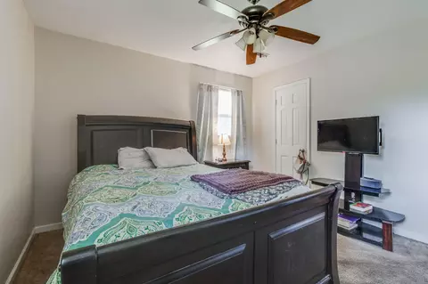 Bedroom - 2750 Mccrays Mill Rd, Sumter, SC 29154 photo 2 of 7