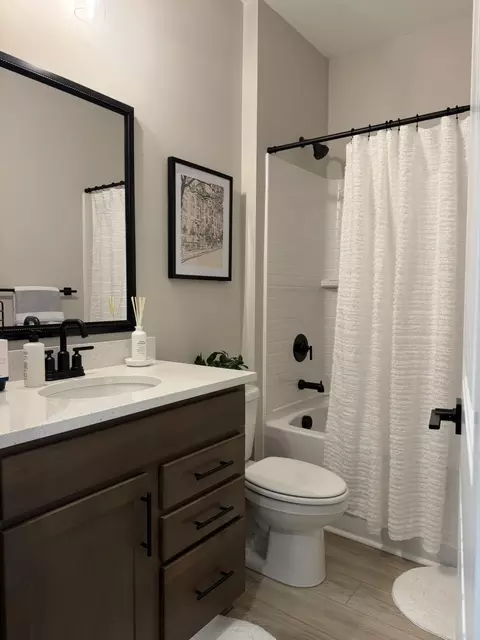 Bath - 160 Windjammer Way, Sumter, SC 29150 photo 1 of 9