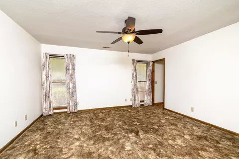 Living - 977 Whitehall Dr, Sumter, SC 29154 photo 4 of 4