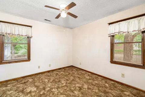 Bedroom - 977 Whitehall Dr, Sumter, SC 29154 photo 3 of 5