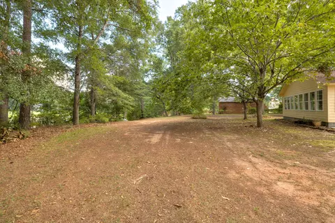 Exterior - 977 Whitehall Dr, Sumter, SC 29154 photo 8 of 11