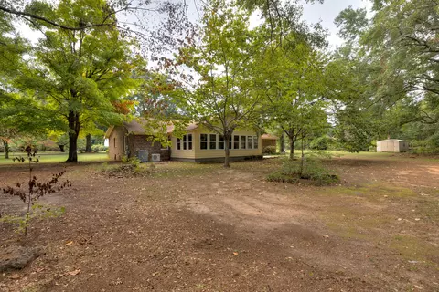 Exterior - 977 Whitehall Dr, Sumter, SC 29154 photo 10 of 11