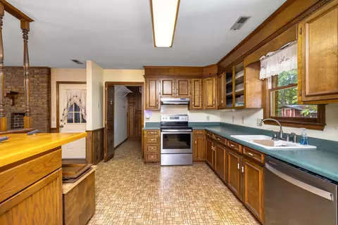 Kitchen - 977 Whitehall Dr, Sumter, SC 29154 photo 1 of 3