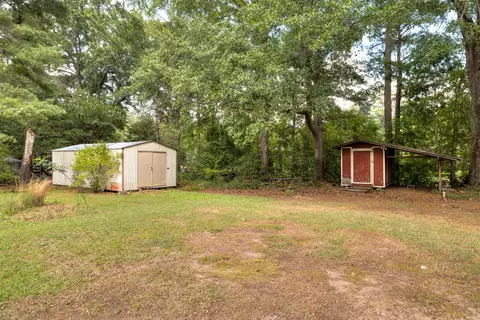 Exterior - 977 Whitehall Dr, Sumter, SC 29154 photo 6 of 11