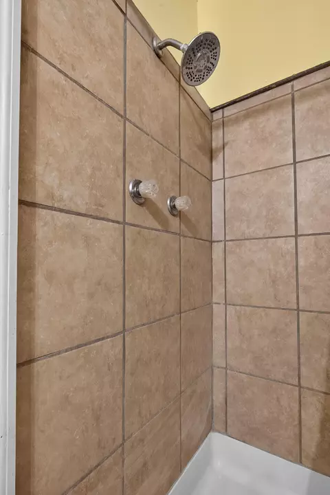 Bath - 130 2nd St, Santee, SC 29142 photo 1 of 8