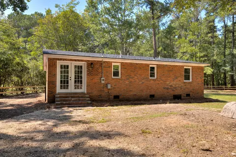 Exterior - 1090 State St, Sumter, SC 29153 photo 7 of 9