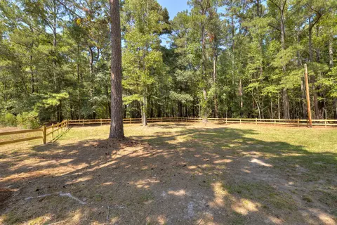 Exterior - 1090 State St, Sumter, SC 29153 photo 3 of 9