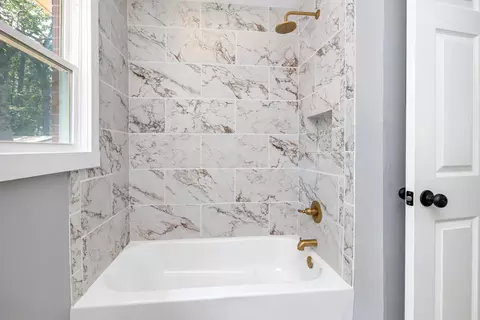 Bath - 1090 State St, Sumter, SC 29153 photo 1 of 2