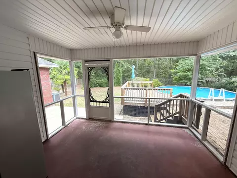 Exterior - 3185 Foxcroft Cir, Sumter, SC 29154 photo 8 of 16