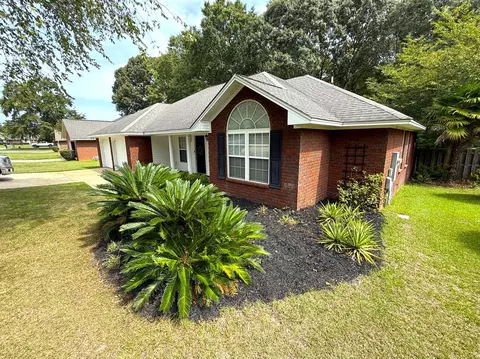 Exterior - 3185 Foxcroft Cir, Sumter, SC 29154 photo 7 of 16