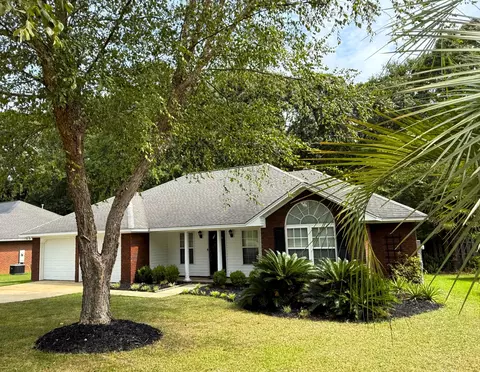 Exterior - 3185 Foxcroft Cir, Sumter, SC 29154 photo 6 of 16