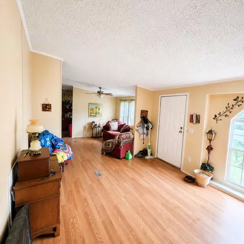 Entry Way - 1078 Sullivan Dr, Manning, SC 29102 photo 1 of 1