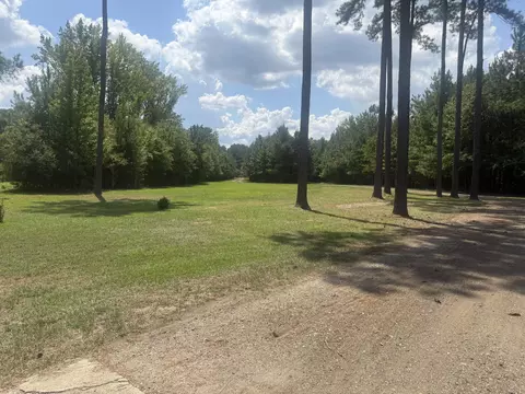 Exterior - 1217 E Brewington Rd, Sumter, SC 29153 photo 8 of 15