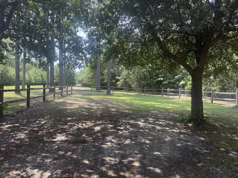 Exterior - 1217 E Brewington Rd, Sumter, SC 29153 photo 5 of 15