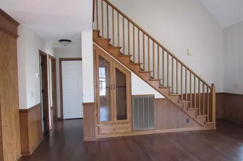 Living - 1217 E Brewington Rd, Sumter, SC 29153 photo 3 of 4