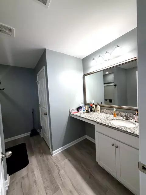 Bath - 1751 Snead Dr, Sumter, SC 29154 photo 1 of 3