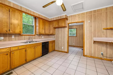 Kitchen - 10 Edwards St, Sumter, SC 29150 photo 1 of 2