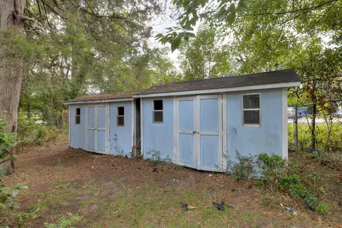 Exterior - 10 Edwards St, Sumter, SC 29150 photo 4 of 5