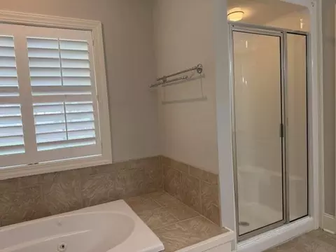 Bath - 2255 Beachforest Dr, Sumter, SC 29153 photo 5 of 9