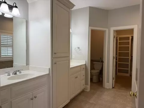 Bath - 2255 Beachforest Dr, Sumter, SC 29153 photo 3 of 9