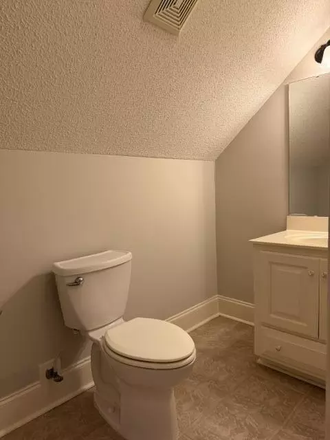 Bath - 2255 Beachforest Dr, Sumter, SC 29153 photo 8 of 9