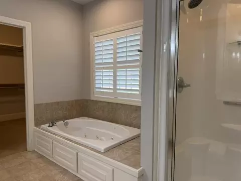 Bath - 2255 Beachforest Dr, Sumter, SC 29153 photo 4 of 9