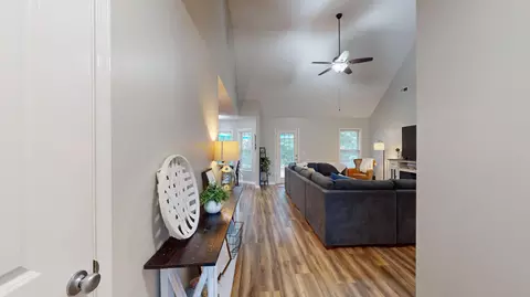 Entry Way - 2501 Foxcroft Cir, Sumter, SC 29154 photo 1 of 5
