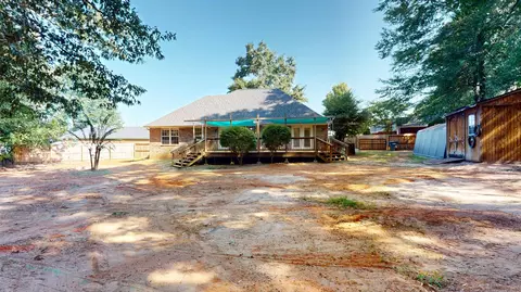 Exterior - 2501 Foxcroft Cir, Sumter, SC 29154 photo 6 of 9
